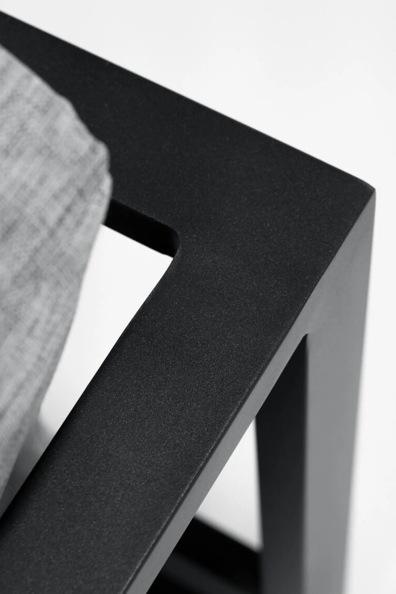 ARTELIA Matteo Corner Gartenlounge mit Feuertisch für 5 Personen, anthrazit/grau, Aluminium, inkl. Kissen & Hocker