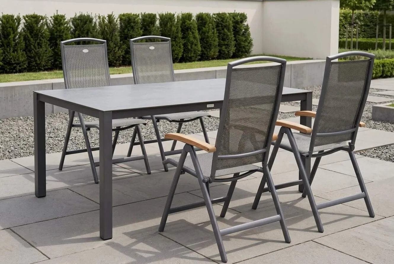 HARTMAN Raffaelo Garten-Essgruppe, xerix/anthrazit, Alu/Spraystone/Teak, 160x95 cm, 4 Klappstühle, Teak Armlehnen