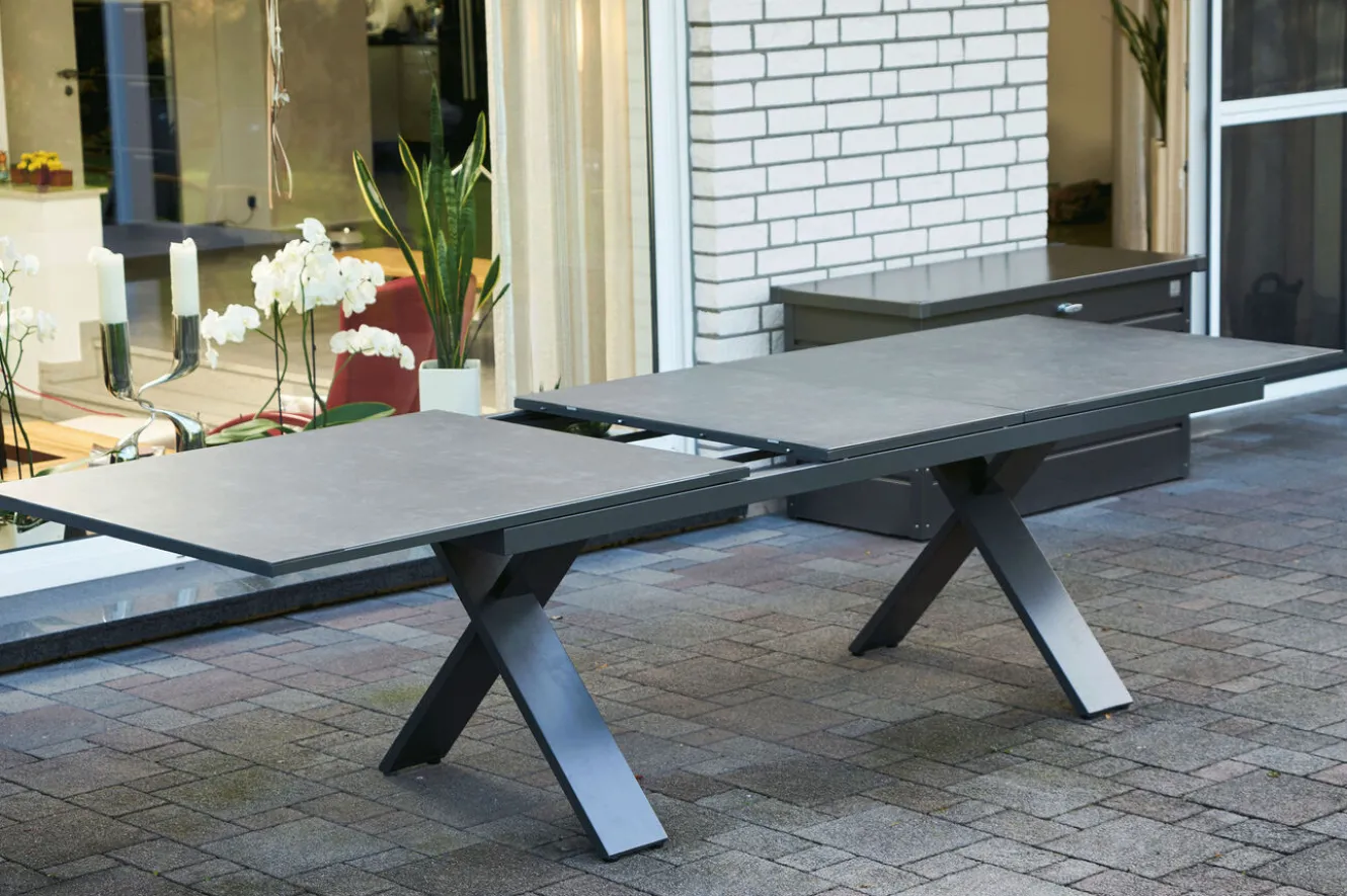 HARTMAN Sondermodell Xanadu / Alice Garten-Essgruppe, xerix/schwarz, Alu/Glaskeramik, 4x4 Textilen, 6 Klappstühle, 220/280x100cm
