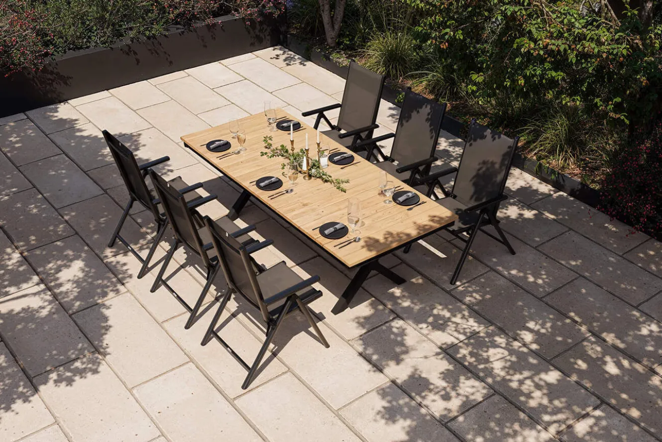 KETTLER BasicPlus Pro Garten-Essgruppe mit LED-Beleuchtung, anthrazit/natur, Alu/Holzimitat, 240 x 100 cm, 6 Klappstühle