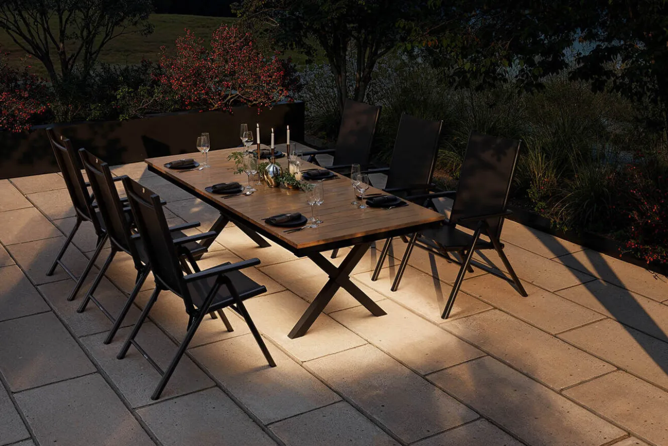 KETTLER BasicPlus Pro Garten-Essgruppe mit LED-Beleuchtung, anthrazit/natur, Alu/Holzimitat, 240 x 100 cm, 6 Klappstühle