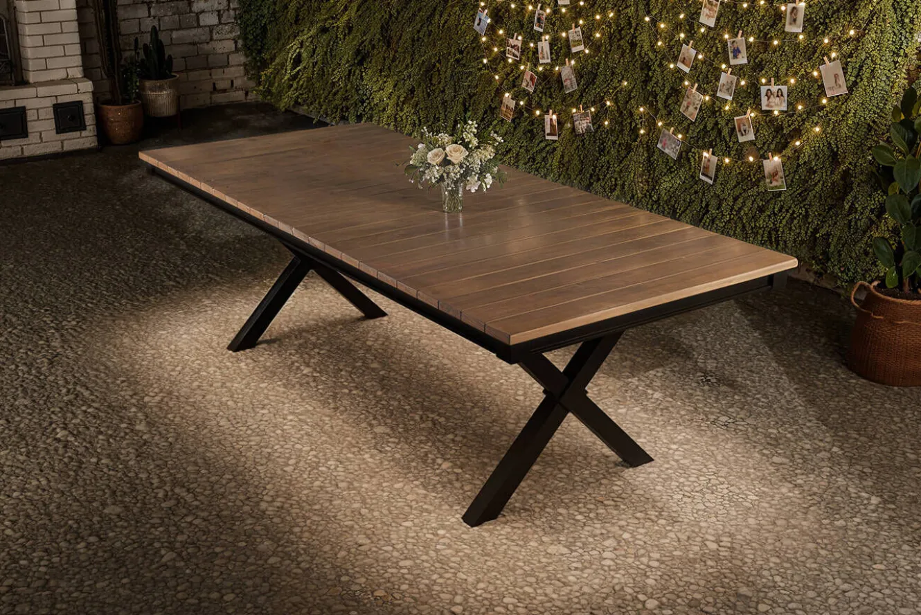KETTLER BasicPlus Pro Garten-Essgruppe, anthrazit/natur, Alu/Holzimitat, LED-Beleuchtung, Tischplatte 240 x 100 cm, 4 Stapelsessel