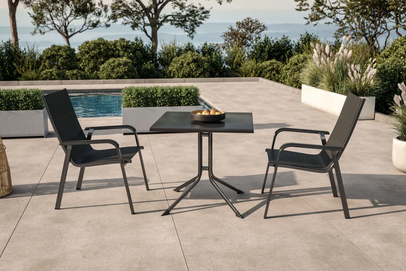 KETTLER Boulevard/Basic Plus Balkon-Set, anthrazit, Aluminium/KETTALUX, Klapptisch 80 x 80 cm, 2 Stapelsessel, witterungsbeständig, pflegeleicht
