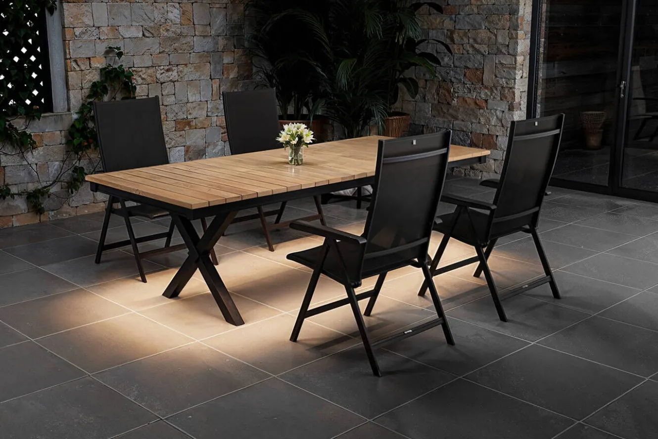KETTLER Garten-Essgruppe mit LED-Beleuchtung, anthrazit/natur, Aluminium/Holzimitat/Textilene, 240 x 100 cm Tisch, 4 Klappstühle