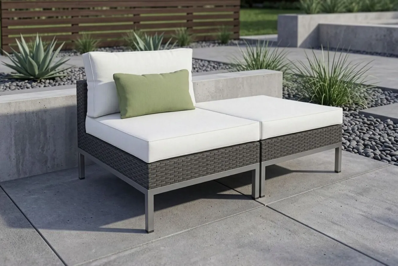 LIVING ZONE Silva Mini Gartenlounge, braun/creme, Polyrattan/Edelstahl, 2-teilig, modular, inkl. Hocker & Dekokissen