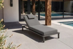 OUTFLEXX Blain Gartenliege, dunkelgrau, Alu/Polyester, 210 x 90 cm, schnelltrocknend, wasserabweisend