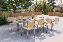 OUTFLEXX Falun Garten-Essgruppe mit 8 Sesseln, braun, Edelstahl/Teakholz, 200 x 100 cm ausziehbar, stapelbar, FSC®-zertifiziertes Produkt