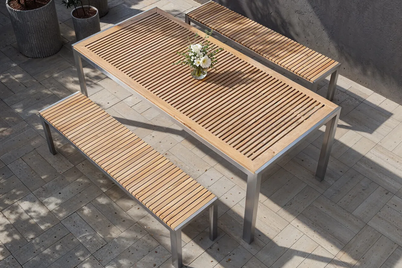 OUTFLEXX Falun Garten-Essgruppe, braun, Edelstahl/Teakholz, 200 x 90 cm Tisch mit 2 Bänken 160 x 38 cm