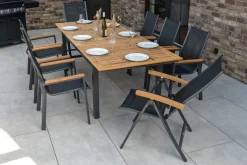 OUTFLEXX Garten-Essgruppe, OUTFLEXX® anthrazit matt, Alu / Teak / Textil, Tisch 180/240 x 100cm, 6 Stapelsessel, 2 Klappstühle