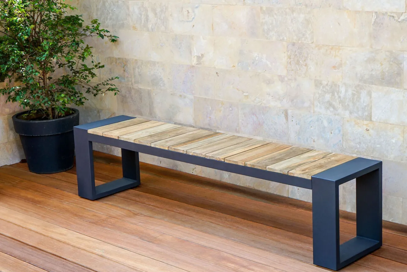 OUTFLEXX Kona Bank, dark grey/natur, Alu/recyceltes Teak, 200x40x45cm, rustikal gebürstet, U-Gestell, FSC®-zertifiziertes Produkt