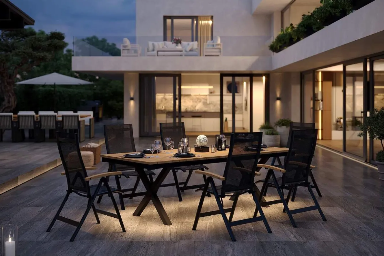 OUTFLEXX Luminara Garten-Essgruppe mit LED-Beleuchtung, anthrazit matt/natur, Aluminium/Textilen/Holzimitat, 240 x 100 cm, 6 Klappstühle