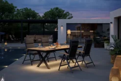 OUTFLEXX Luminara Garten-Essgruppe mit LED-Beleuchtung, anthrazit matt/natur, Aluminium/Textilen/Holzimitat, 240 x 100 cm, 4 Klappstühle, inkl. Auflagen