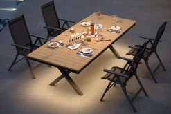OUTFLEXX Luminara Garten-Essgruppe, anthrazit matt/natur, Alu / Holzimitat / Textilen, 240 x 100 cm, 4 Klappstühle, LED-Beleuchtung