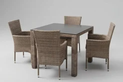 OUTFLEXX Rabida Garten-Essgruppe, champagner-meliert, Polyrattan, Tisch 90 x 90 cm, 4 Stapelsessel, Glasplatte in Steinoptik