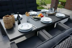 OUTFLEXX Rocking Comfort Garten-Essgruppe, grau/braun-meliert, Polyrattan, Tisch 220 x 100 cm, 3 Loungesessel+3-Sitzer