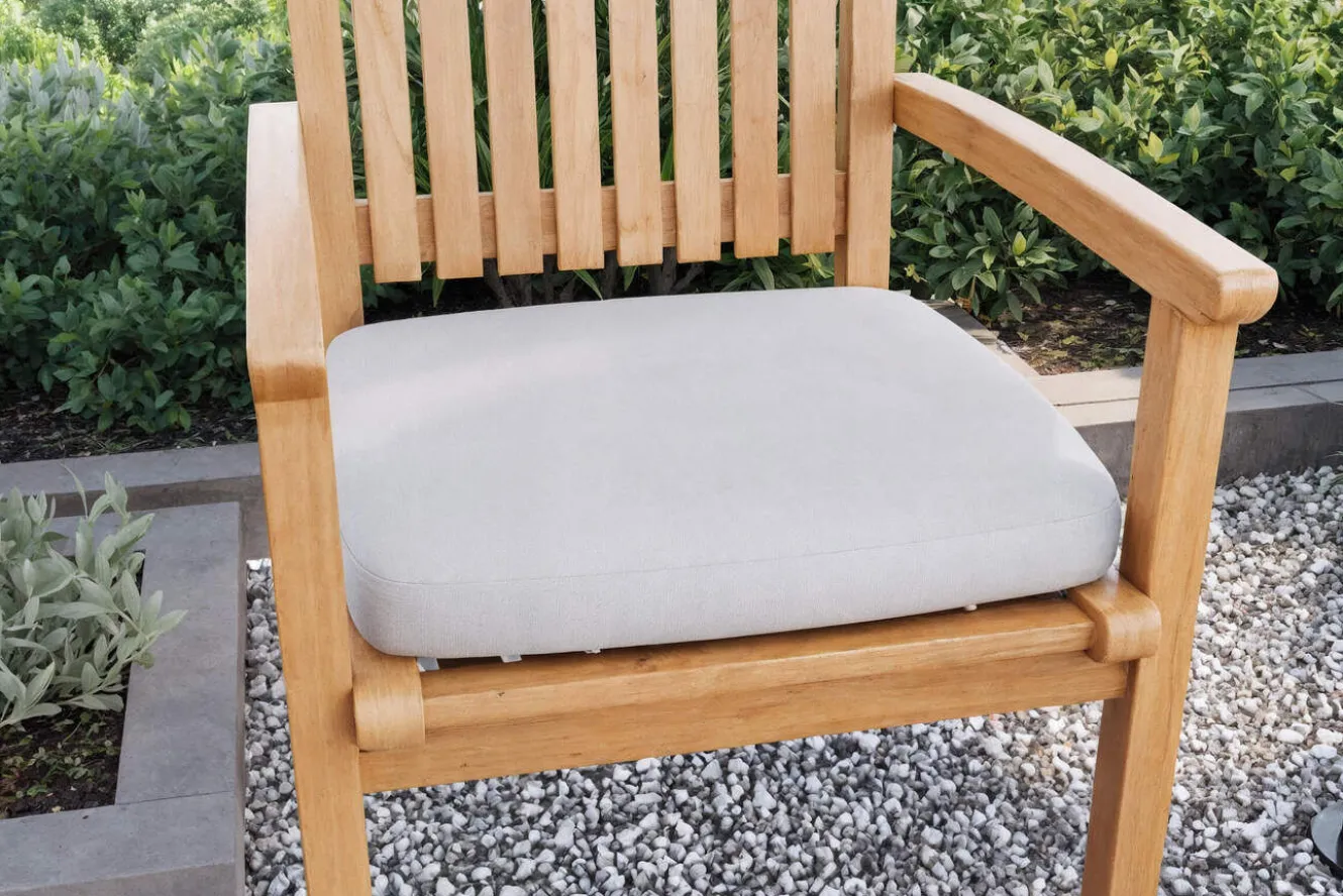 OUTFLEXX Sitzkissen, desert/beige, Polyester, 50 x 50 cm, strapazierfähig, schnelltrocknend