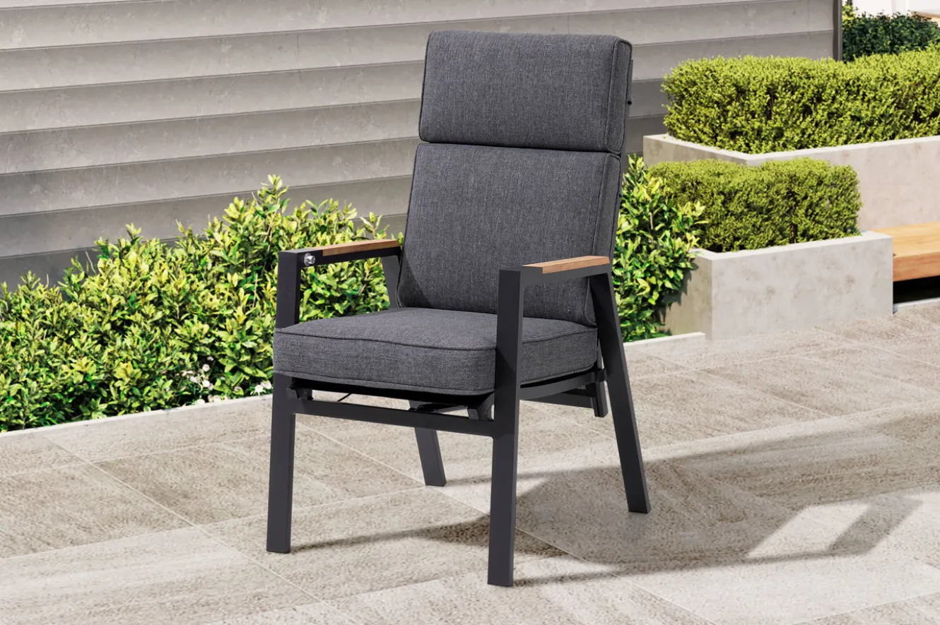 OUTFLEXX Stapelsessel, anthrazit matt, Alu/Polyester, 71,5x59x106 cm, Teak Armlehnen, inkl. Polster