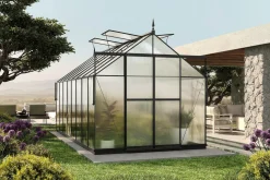 OUTFLEXX Verde Premium Gewächshaus, schwarzer Rahmen, Aluminium pulverbeschichtet mit Polycarbonat 6 mm und Stahlrahmen, 486 x 243 x 240 cm, 4 Fenster, Schiebetür