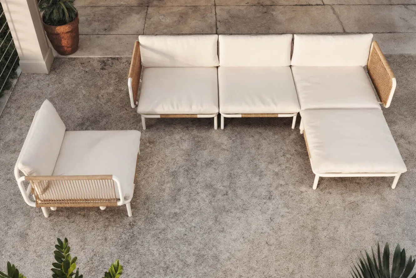 OUTFLEXX Visby Gartenlounge 5-teilig, creme/weiß, Alu/Stahl, inkl. Kissen & Ottomane, elektrophoretisch beschichtet