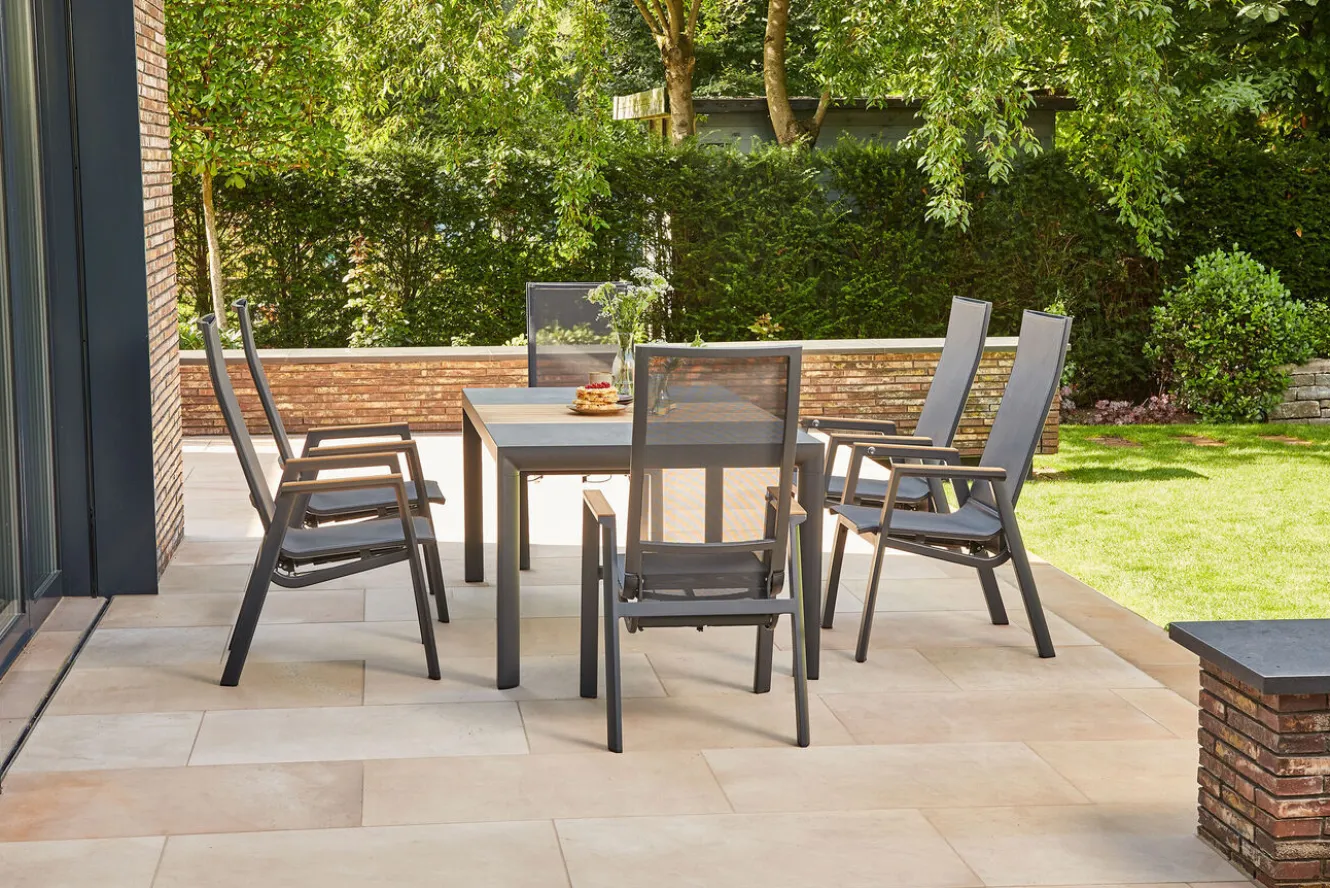 SIENA GARDEN Rondo Move Stapelsessel, anthrazit matt, Alu/Ranotex, 72 x 59 x 110 cm, mit Teak-Armlehnen, stufenlos verstellbar
