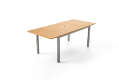 VILLANA Garten-Essgruppe mit 4 Klappstühlen, silber, Alu/Eukalyptus, ausziehbarer Tisch 150/200 x 90 cm, FSC®-zertifiziertes Produkt