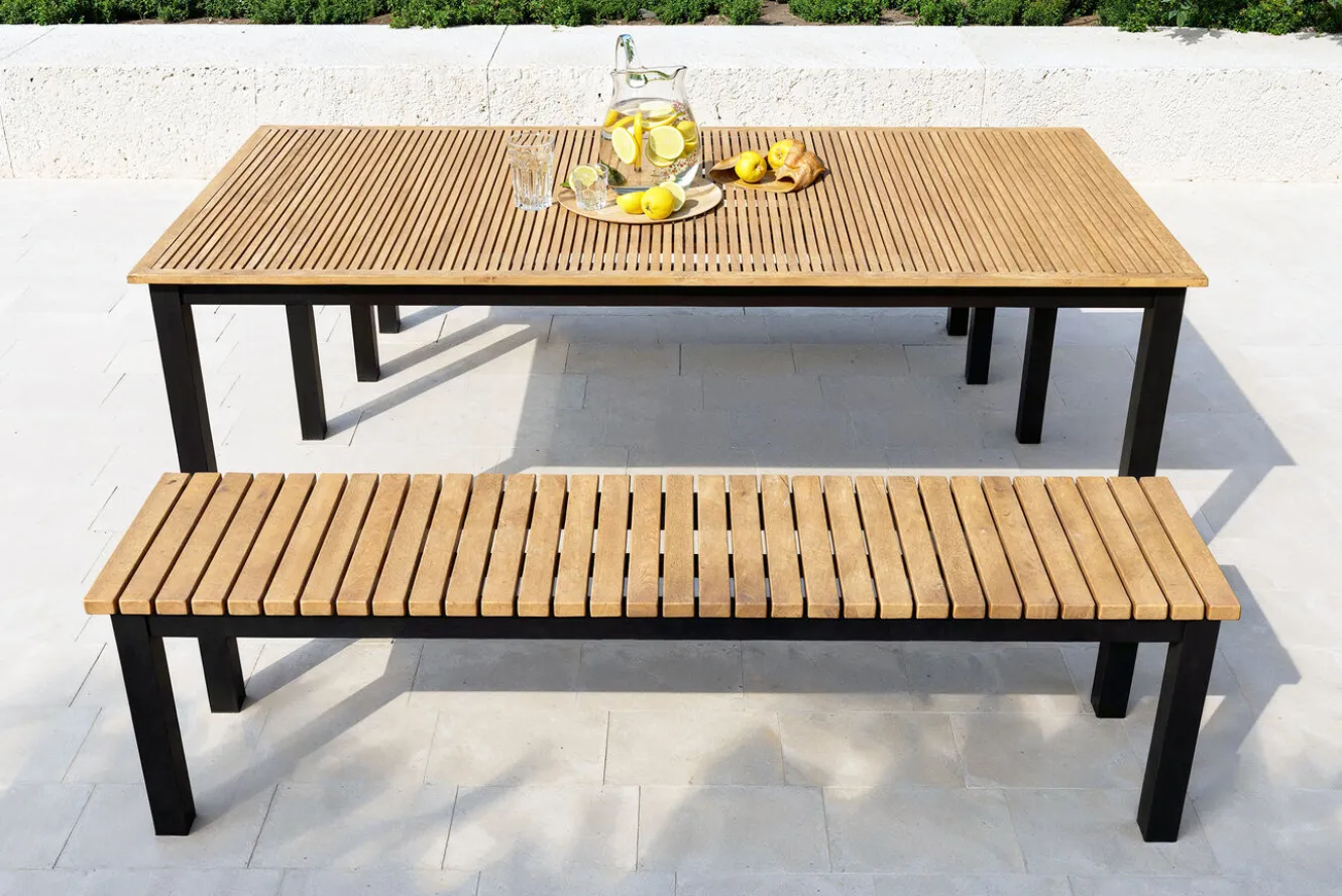 VILLANA Garten-Essgruppe, naturbelassen/anthrazit, Alu/Eukalyptus, Tisch 180 x 90 cm, 2 Gartenbänke, FSC®-zertifiziertes Produkt
