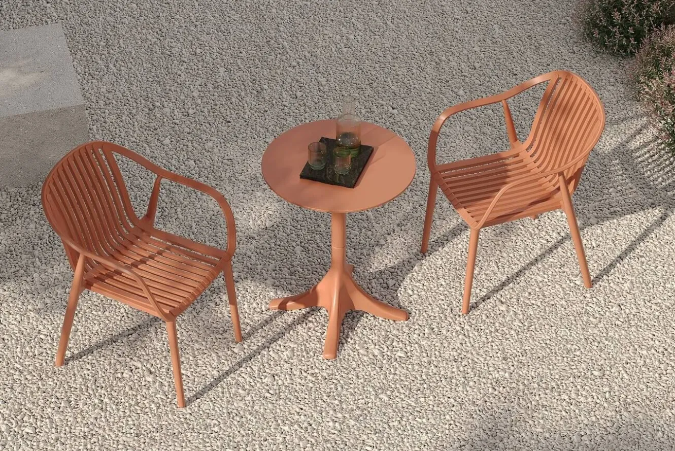 VILLANA Pico Curve Balkon-Set, ziegelrot, Kunststoff, Tisch Ø 70 cm und 2 Stapelsessel, UV- und wetterfest