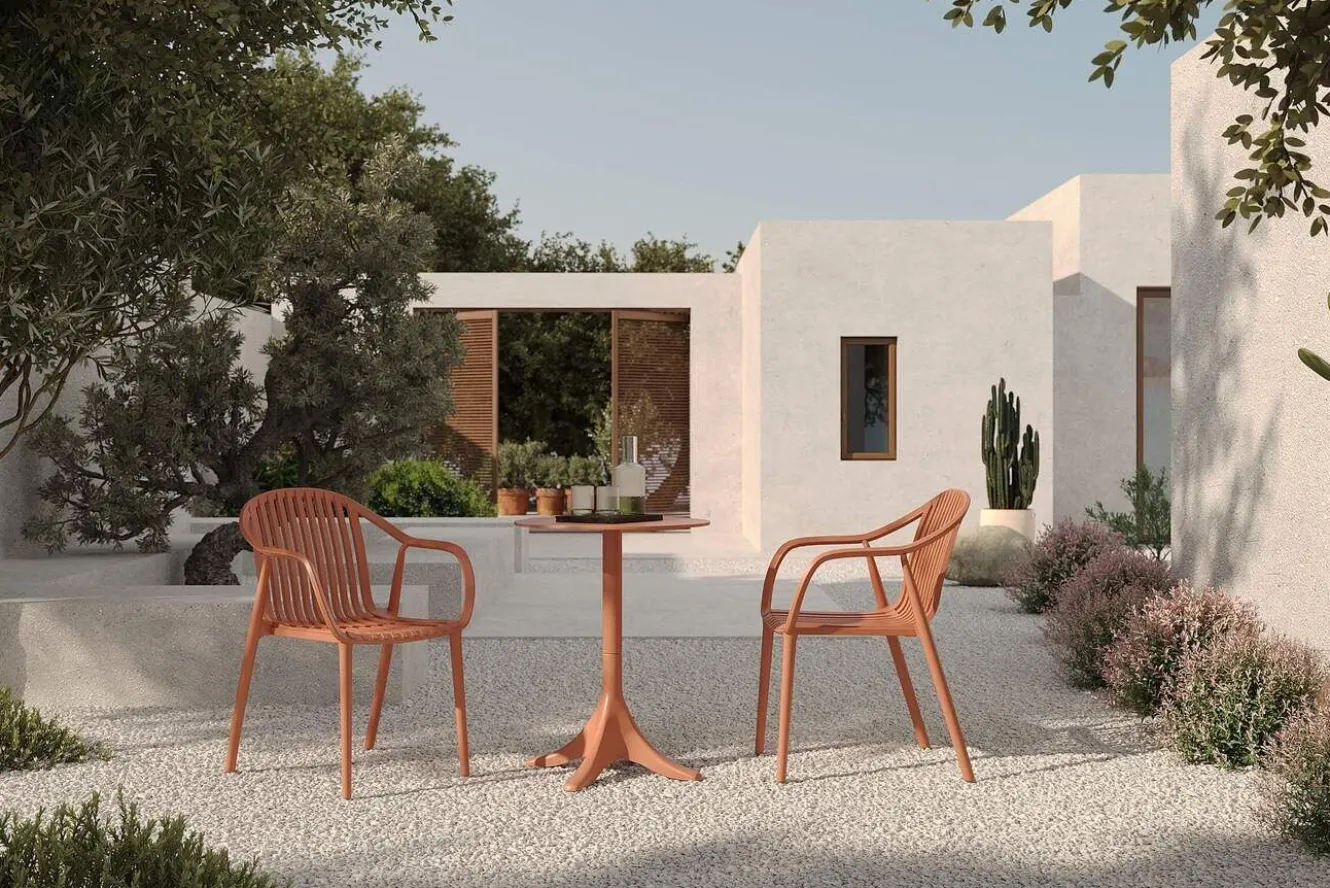 VILLANA Pico Curve Balkon-Set, ziegelrot, Kunststoff, Tisch Ø 70 cm und 2 Stapelsessel, UV- und wetterfest