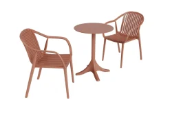 VILLANA Pico Curve Balkon-Set, ziegelrot, Kunststoff, Tisch Ø 70 cm und 2 Stapelsessel, UV- und wetterfest